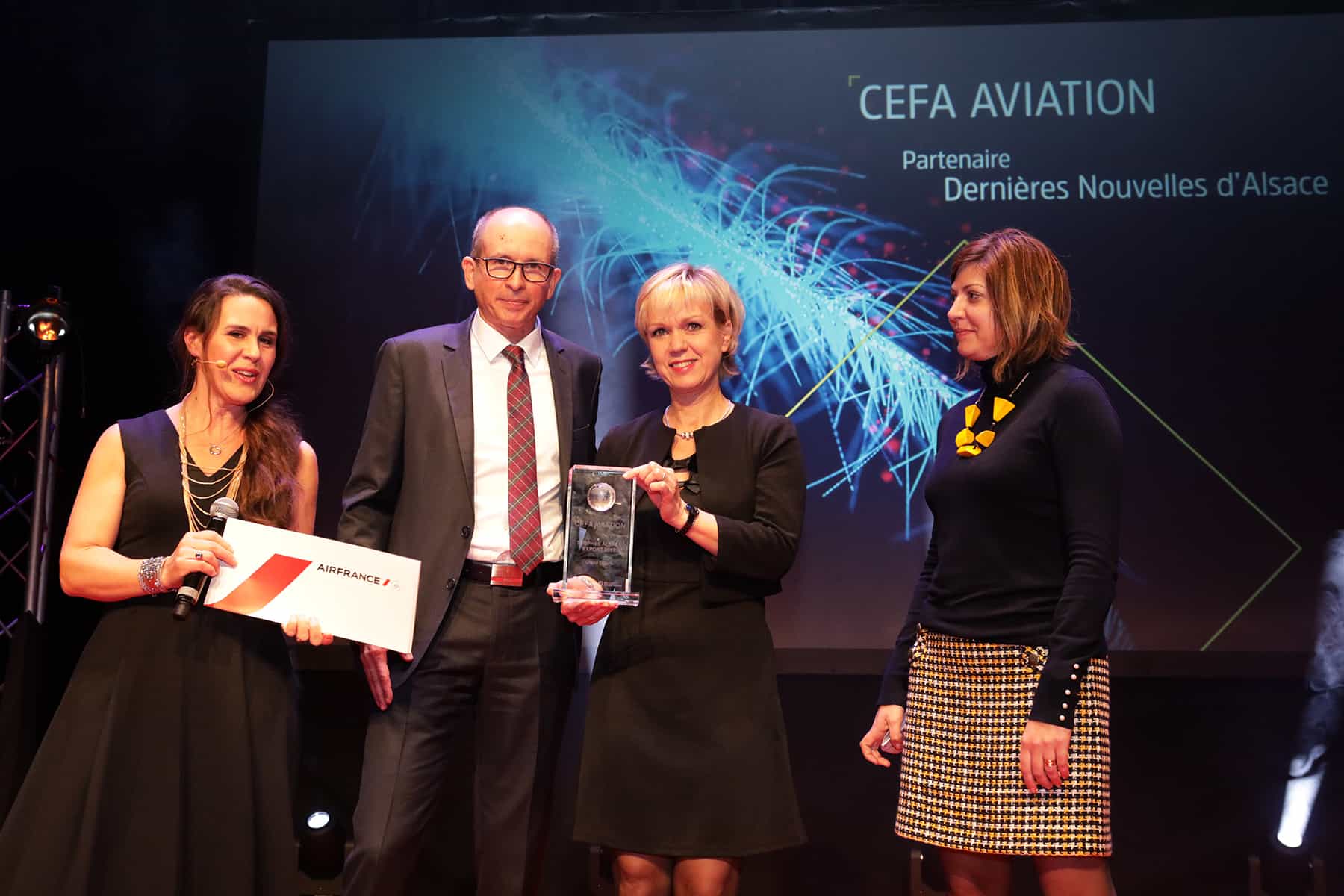 CEFA Aviation awarded with the Great Export Trophy by the International Chamber of Commerce